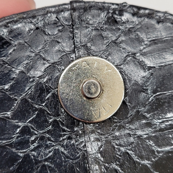 Vintage Made in Italy Faux Crocodile Black Handbag Textured Flap Closure Grunge‎ - Picture 9 of 17